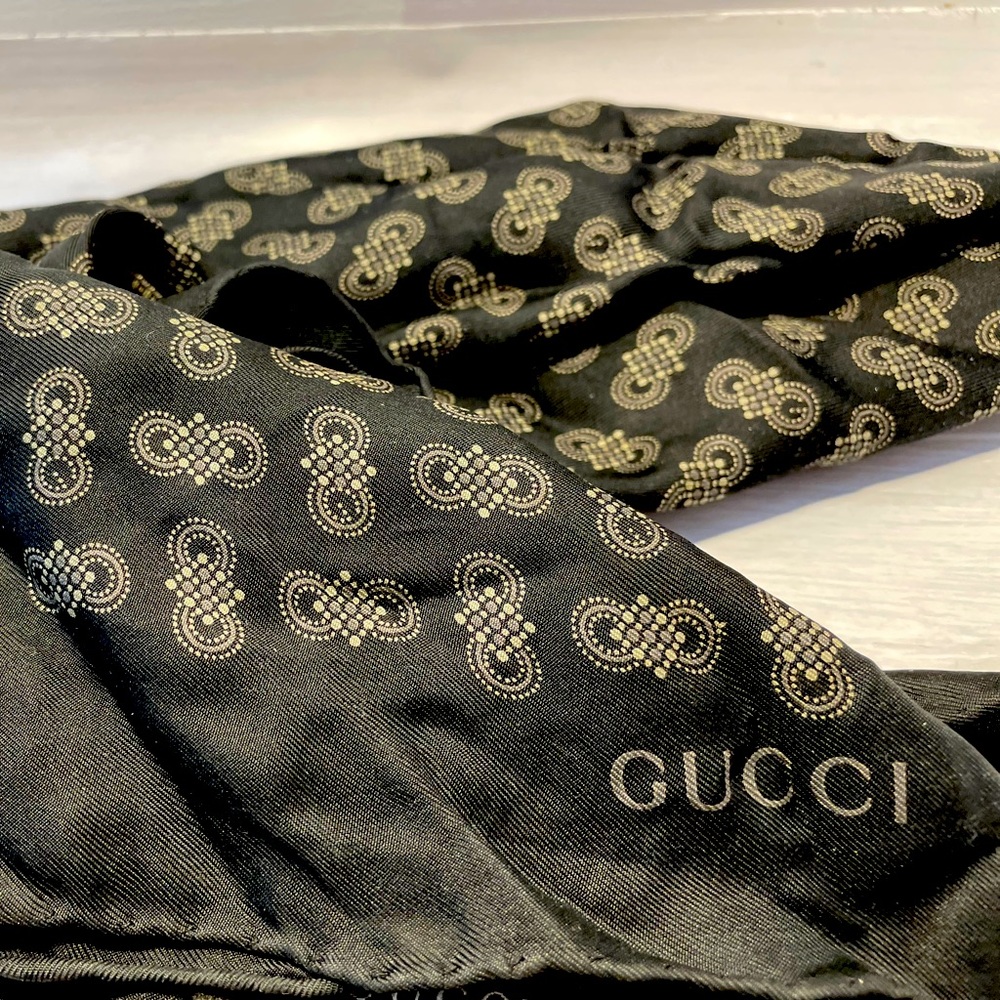Gucci scarf